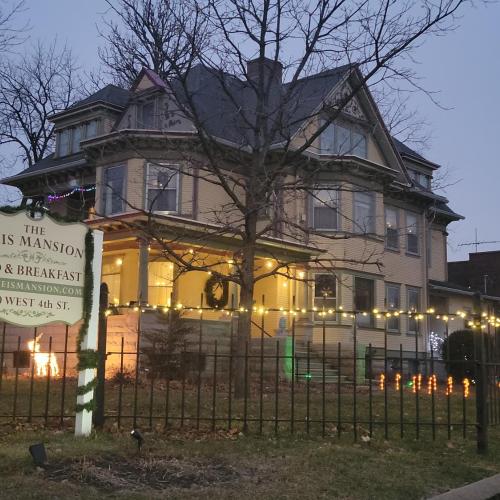 Image of The Weis Mansion Bed and Breakfast