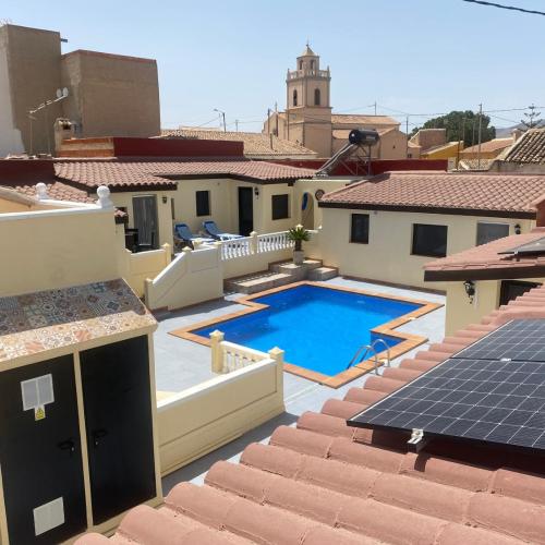 The Courtyard Studio Apartments