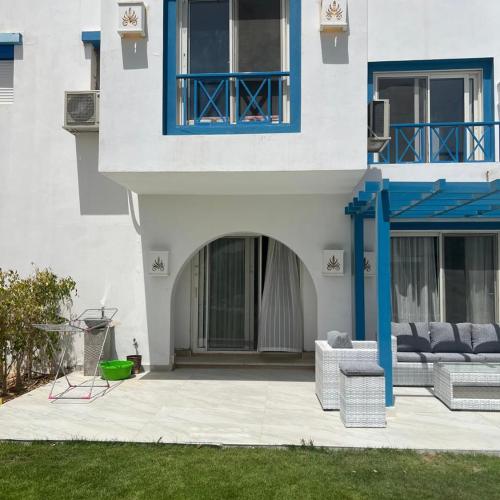 Image of mountain view - north coast