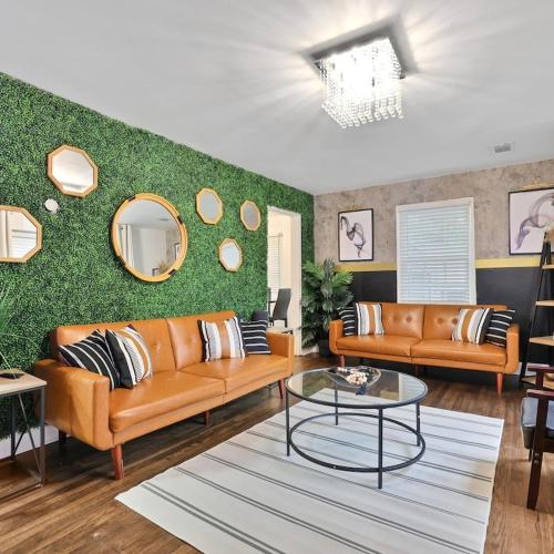 Image of Chamblee 4br With Fenced Yard Perfect For Groups