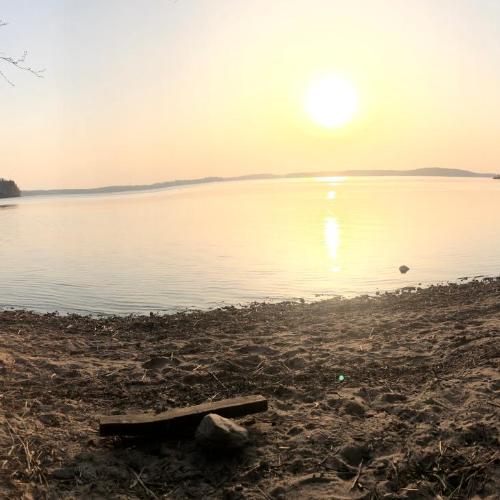 Image of Lakeside stay