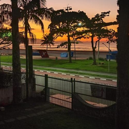 Hostel Casarão do Surf em Bertioga, SP - pousada e hospedagem