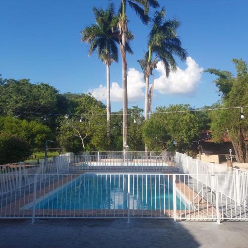 Pousada Cachoeira do Campo em Aquidauana, MS - pousada e hospedagem
