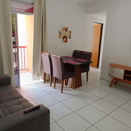 AP 102 Acolhedor situado na Zona Leste, com 3 quartos sendo 1 suíte em Timon, MA - pousada e hospedagem
