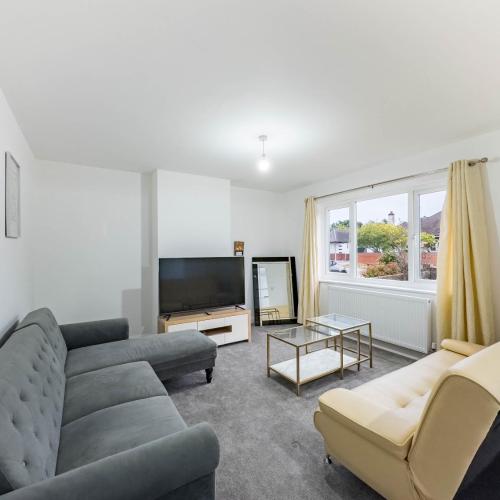 Image of Southend Retreat KING SUITE Luxury stay with parking