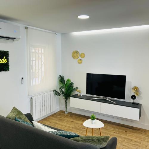 Gaude - Apartamento de diseño con Patio -