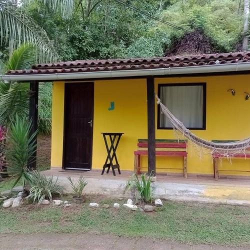 Chalé Família no Sana - Aconchego e Conforto em Macaé, RJ - pousada e hospedagem