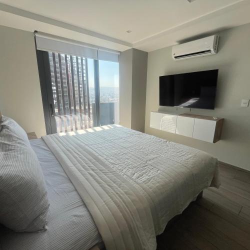 Image of Luzia - Pen�nsula