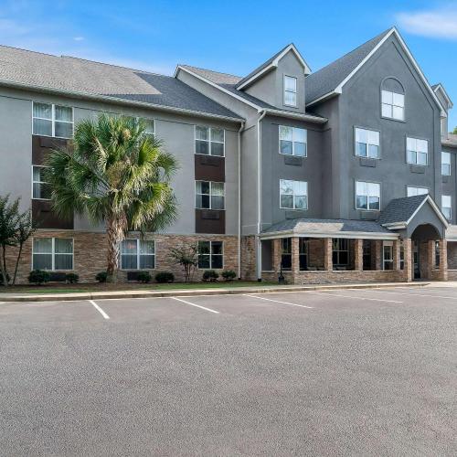 Image of Country Inn & Suites by Radisson, Columbia Airport, SC