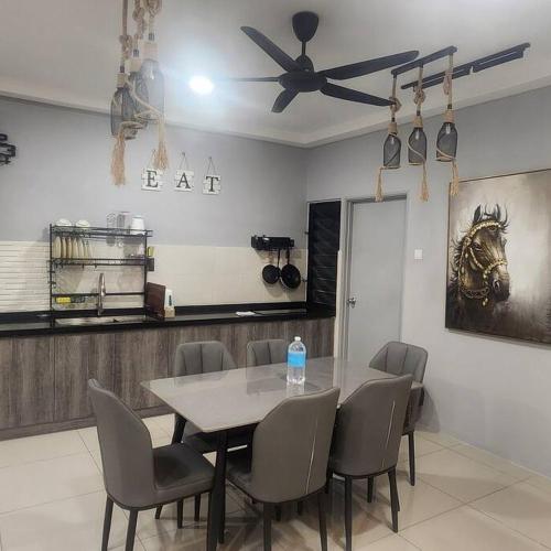 Image of Klia Residensi Homestay 4 R 3 B