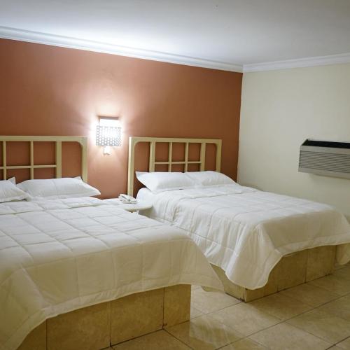 Image of Hotel Posada del Sol Inn