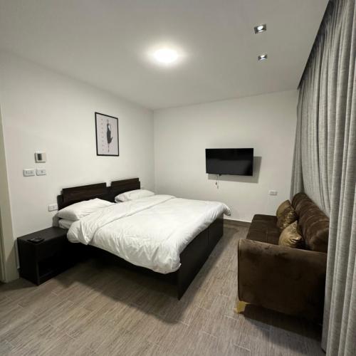 central apartment for rent 23