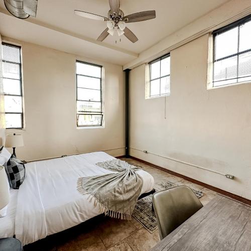 Image of Sleepover 2BD 1BA Condos Downtown Springfield
