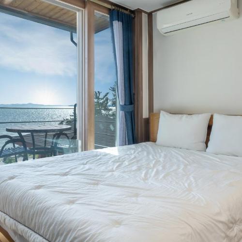 Image of Yeosu Eoneumeosjinnal Pension