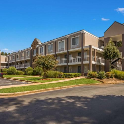 Image of Quality Inn Northlake