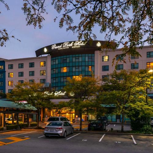 Grand Park Hotel Vancouver Airport, an Ascend Collection Hotel