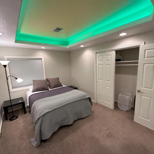 Image of Tiller House - Green Room
