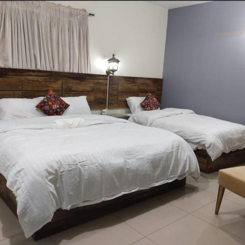 Image of Lovely 2-Bedroom Apartment