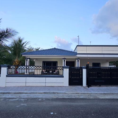 Image of Private 3-Bed Villa with Pool