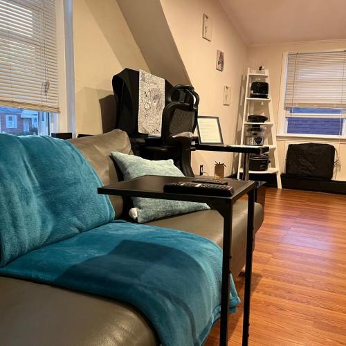 Charming NYC apt near UBS and Belmont Park Village