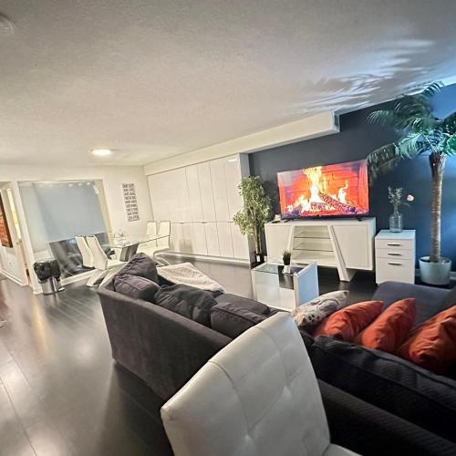 Image of LakeView 2Bdrms 2Baths with 3 real beds and parking
