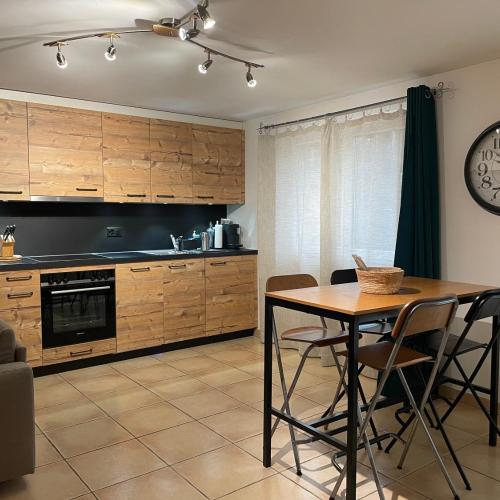 Image of Haut de Cry