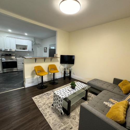 Image of Windsor Retreat - Chic and Cozy 3beds and 2 Baths