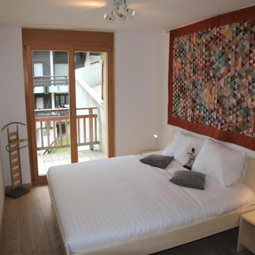 Image of Modern apartment with sauna