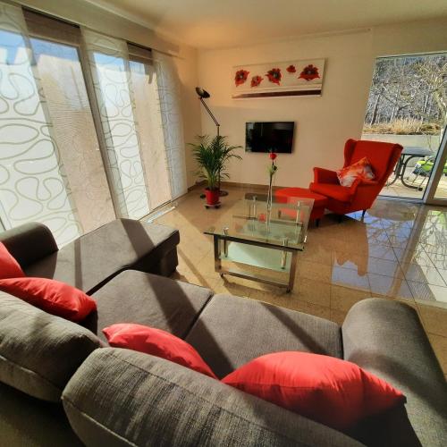 Image of Au pied du Coteau ensoleill�