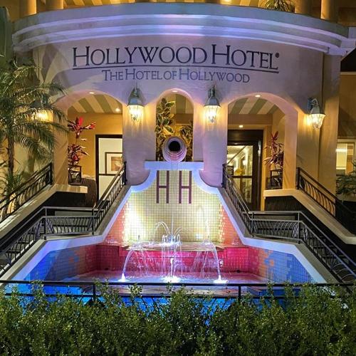 Hollywood Hotel