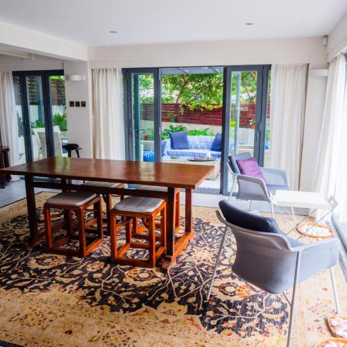 Image of 3 Storey Villa, 300 Steps from the beach!