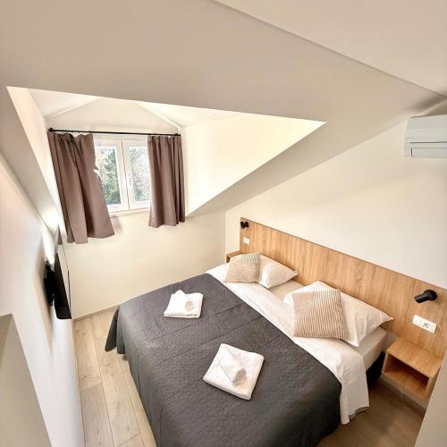 Cloud9 Apartments & Rooms