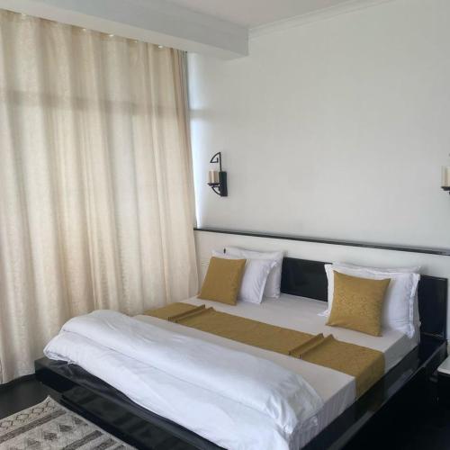 Image of Hilltop Place Apartments