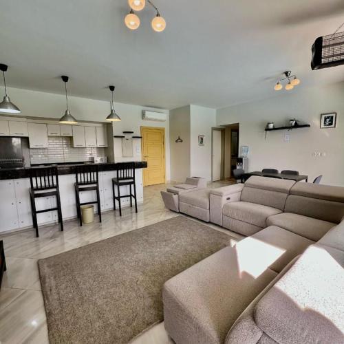 Image of ?????? ?????