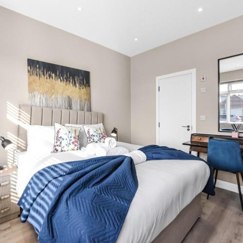 Image of Studio Society - Stay, Cook, and Connect