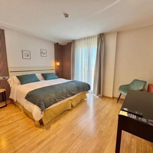 Hotel Ávila Diró