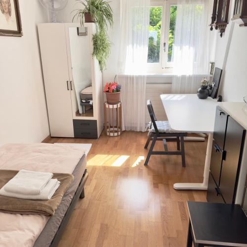 Image of Bears View BB