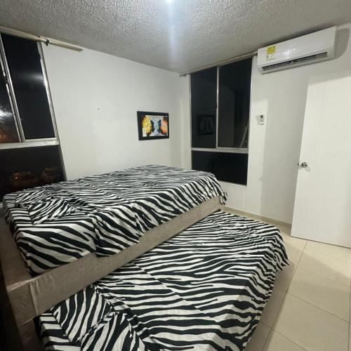 Image of Apartamento vallenato en Entresierras, 3 HAB- AC, confort
