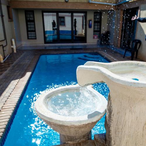 Pillacol Guest House