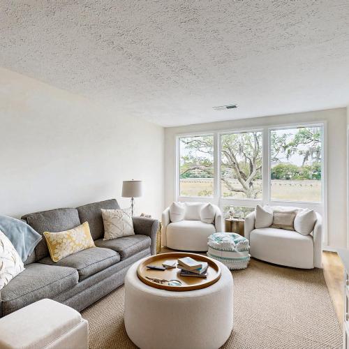Bay Pointe 2119