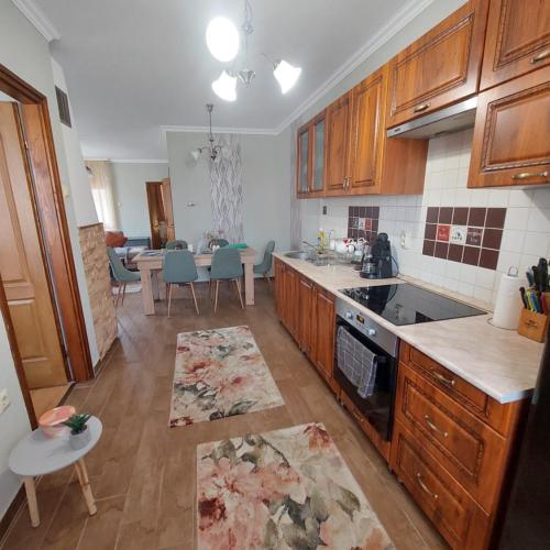 Image of Ak�cvir�g Airport Vend�gh�z