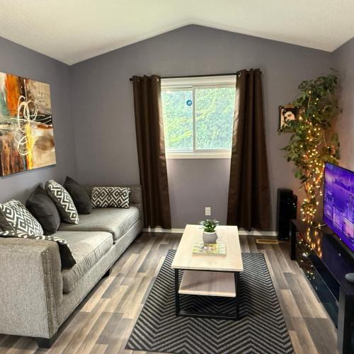 Image of Cozy 3Bedrooms with 2 lounges, Fast WiFi & central location