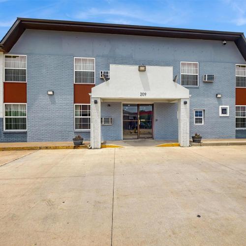 Image of Red Lion Inn & Suites Olathe Kansas City