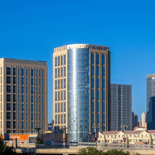 Image of Wanda Yuehua Hotel Urumqi Railway