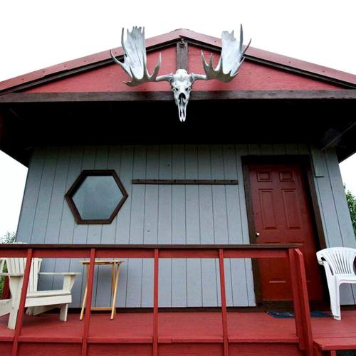 Image of Family-Friendly Cabin Rental near Prime Fishing in Igiugig, Alas
