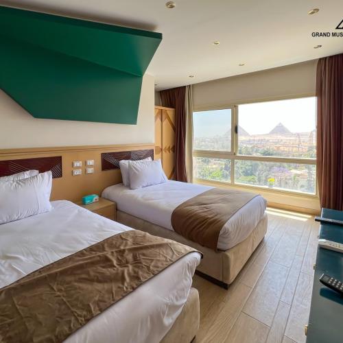 Grand museum & pyramids view inn