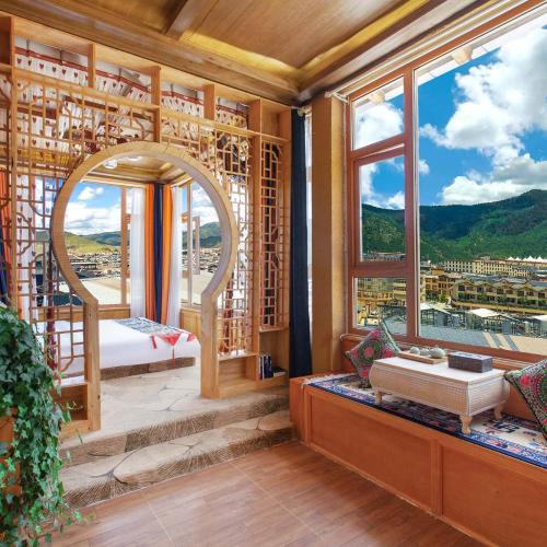 Image of The Peak Living