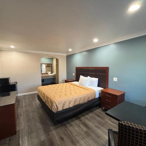 Image of Economy Inn - Burbank Airport