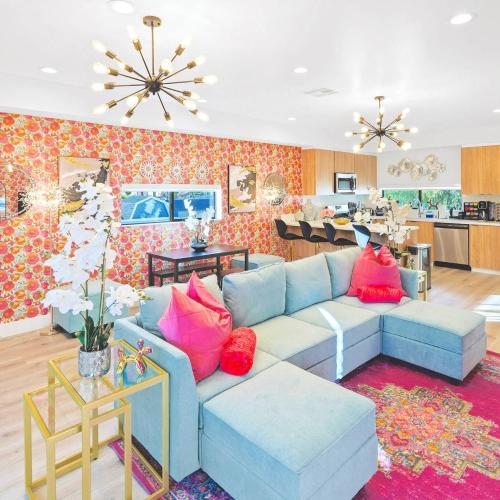 Image of O - Bright and Spacious 3BR Getaway - 15 min to Universal -Balco