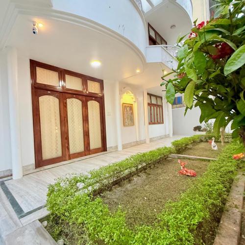 Shaam e Banaras Villas and retreat